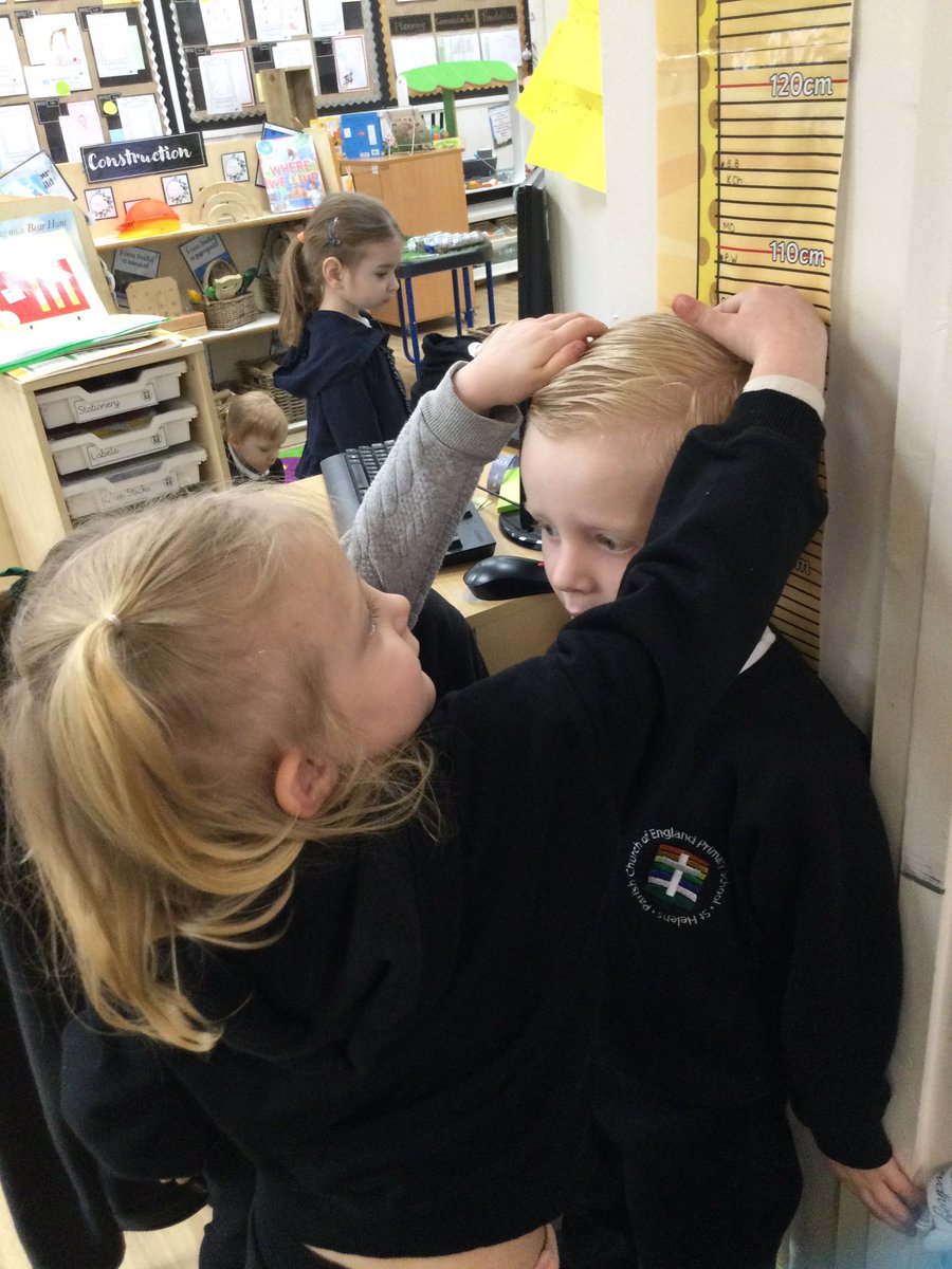 MrsHighcock's tweet photo. Today we introduced the concept of โmeasureโ by talking about heavy and light; tall and short; full and empty; big and small. We used some of our new language to measure and compare our height #measure #howtallami #parishearlyyears https://t.co/RxBFrG5wkX