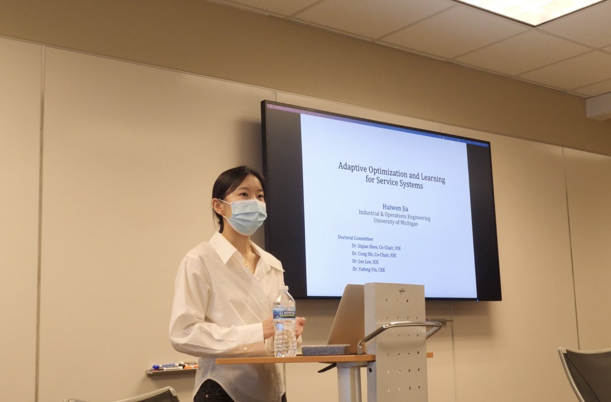 Huiwen18's tweet photo. I am super fortunate to be co-advised by Dr. Shen and Dr. Shi! 🤗
Thanks to my committee members and thanks to everyone who walks alongside me and empowers me in this journey! 🎓 https://t.co/ZOKgmGaSry