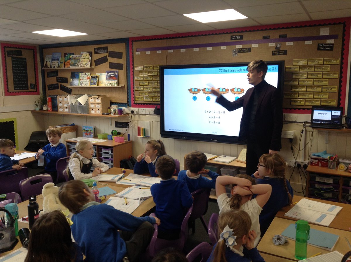 BlackoPrimary's tweet photo. Great mathematical discussions and learning in Tull Class today. They were confidently discussing the factors and products within calculations from the two times tables @ThePENNiNETrust #amazing #minimathematicians #beextraordinary https://t.co/thTCGG4AGi