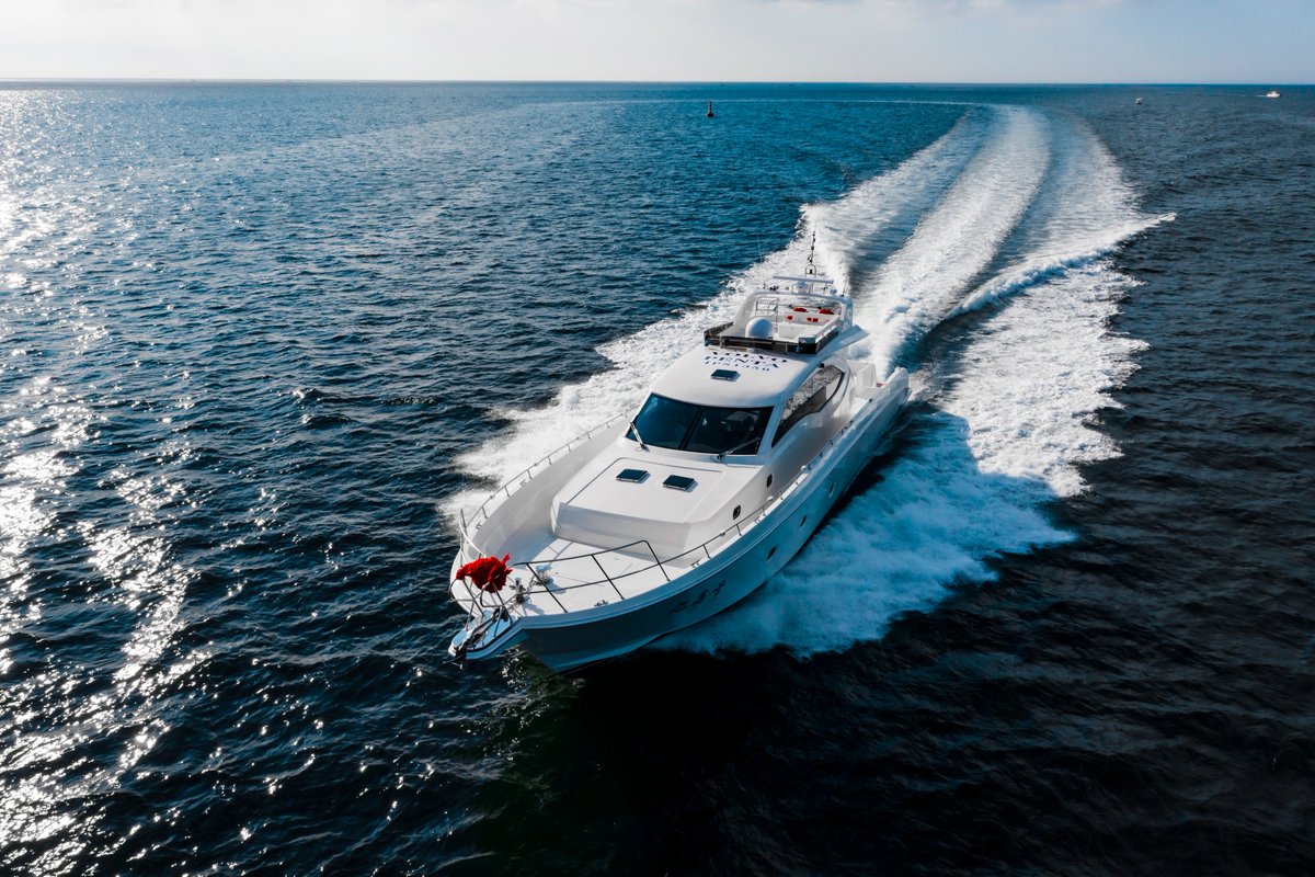 OCEANWAY1's tweet photo. #2021oceanwaychinayachtawards
#bestmadeinchinaawards
BEST MADE IN CHINA FASHING BOAT BELOW 40': Goldluck JY37

BEST MADE IN CHINA FASHING BOAT OVER 40': XIGANG Yacht 82'
#oceanwaychinayachtawards #chinayachtevents #2021oceanwayinternationalvirtualboatshow #yacht #yachting #yachts https://t.co/sxkPVNuE1l