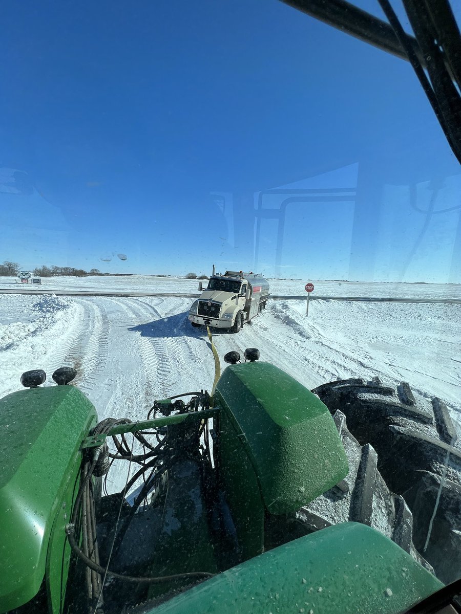 Headacres_Farms's tweet photo. I sold everything off the combine + some

Purchased expensive winter diesel this week

Think I made the right call on waiting to buy fert till spring tho, it’s gonna come down

Plz follow along for more bto plays https://t.co/3PPsvSDcFe