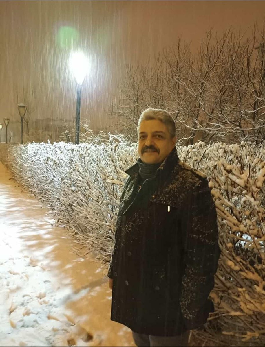 KHKLI_Platformu's tweet photo. Mehmet Emre

KHK'lı komiser, bu sabah geçirdiği beyin kanaması sonucu hayatını kaybetti.

Allah rahmet eylesin... https://t.co/e0YLtqQBWS