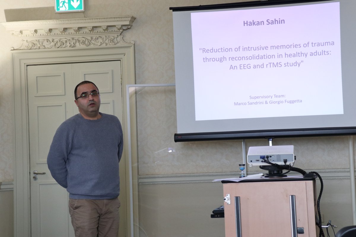 roehamptonpsych's tweet photo. Very lively 3-minute thesis presentation by our PhD students this afternoon: @RoehamptonPsych
@URGradSchool @RoehamptonUni https://t.co/O0cqOtUvRw