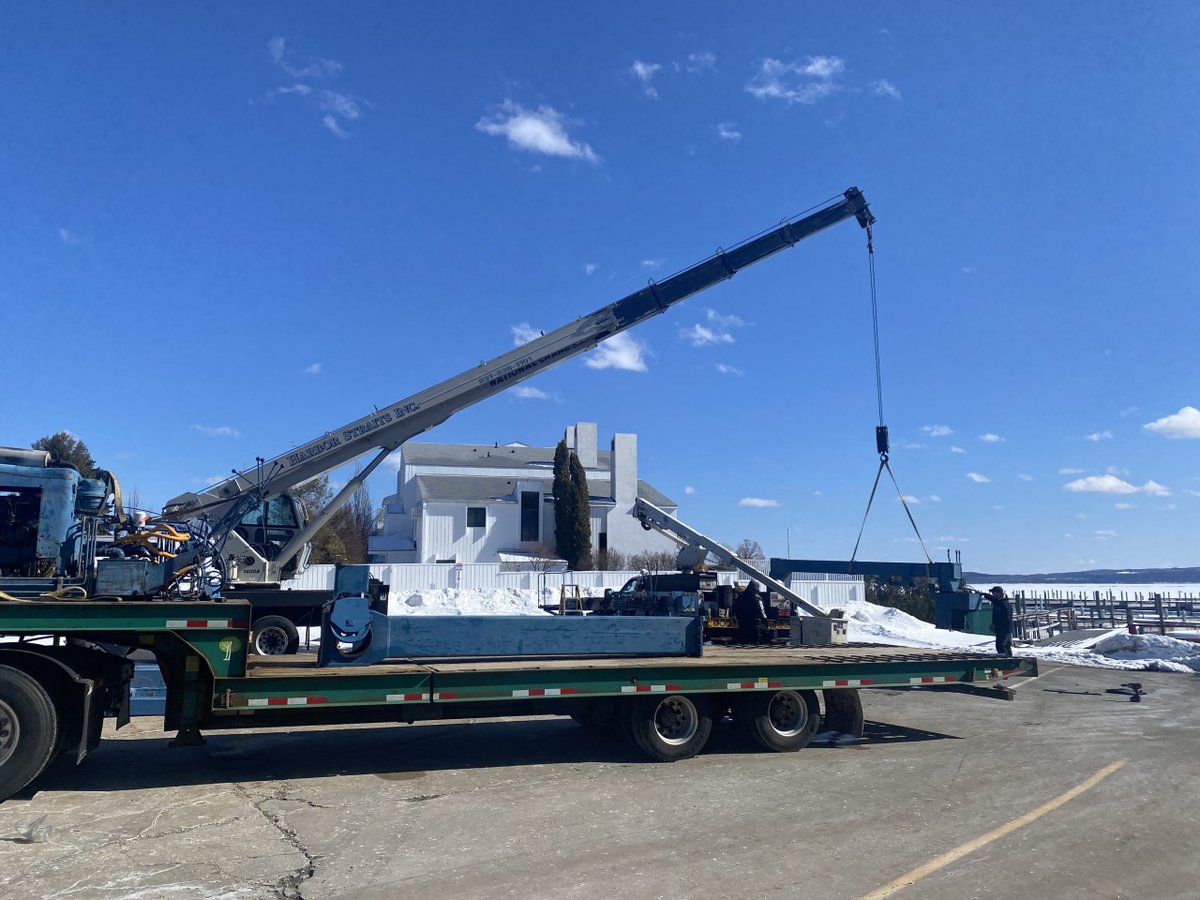 walstrommarine's tweet photo. This Marine Travel Lift will make its way to our Traverse City location this week. 😀This will make things much easier for our crew in Traverse City! https://t.co/WJIr53Jkya