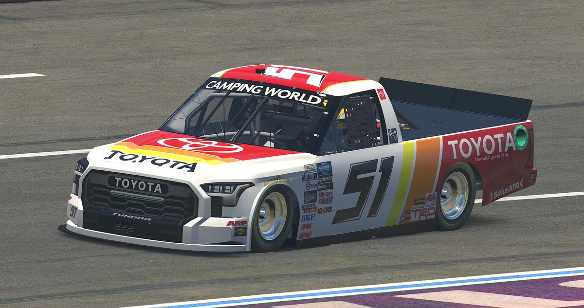 Wayback Wednesday time! Anthony Mahone channels Ivan "Ironman" Stewart and brings us the classic Toyota livery on the new Tundra. Race it here: tradingpaints.com/showroom/view/… #tpww