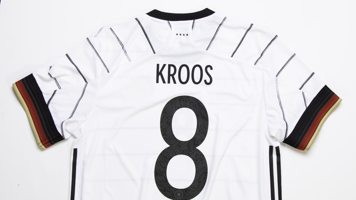 WrldSoccerShop's tweet image. ❗ Giveaway❗⁠

If Real Madrid scores 2+ goals against PSG, we will pick 1 winner to win a Kroos Germany jersey (L)

Rules
- RT &amp;amp; follow⁠
- Comment &amp;amp; tag 3 friends
- Entries close after 3/9
- Ship to 🇺🇸 Only⁠⁠⁠⁠⁠⁠⁠

We will pick the winner on 3/10 #UCL