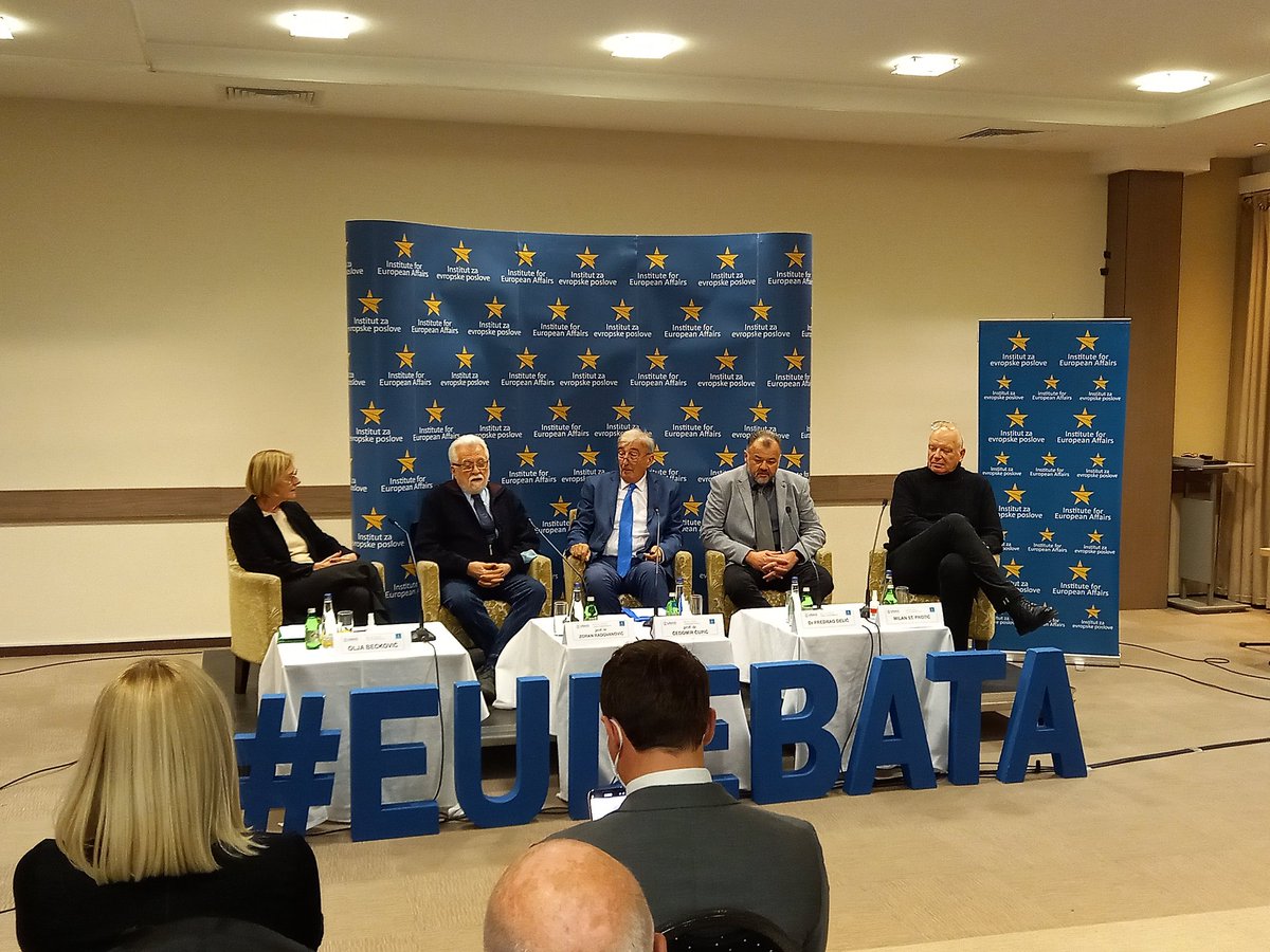 stanojevic_kg's tweet photo. Odlicna #EUdebata u Kragujevcu. https://t.co/SOKknwQvMT