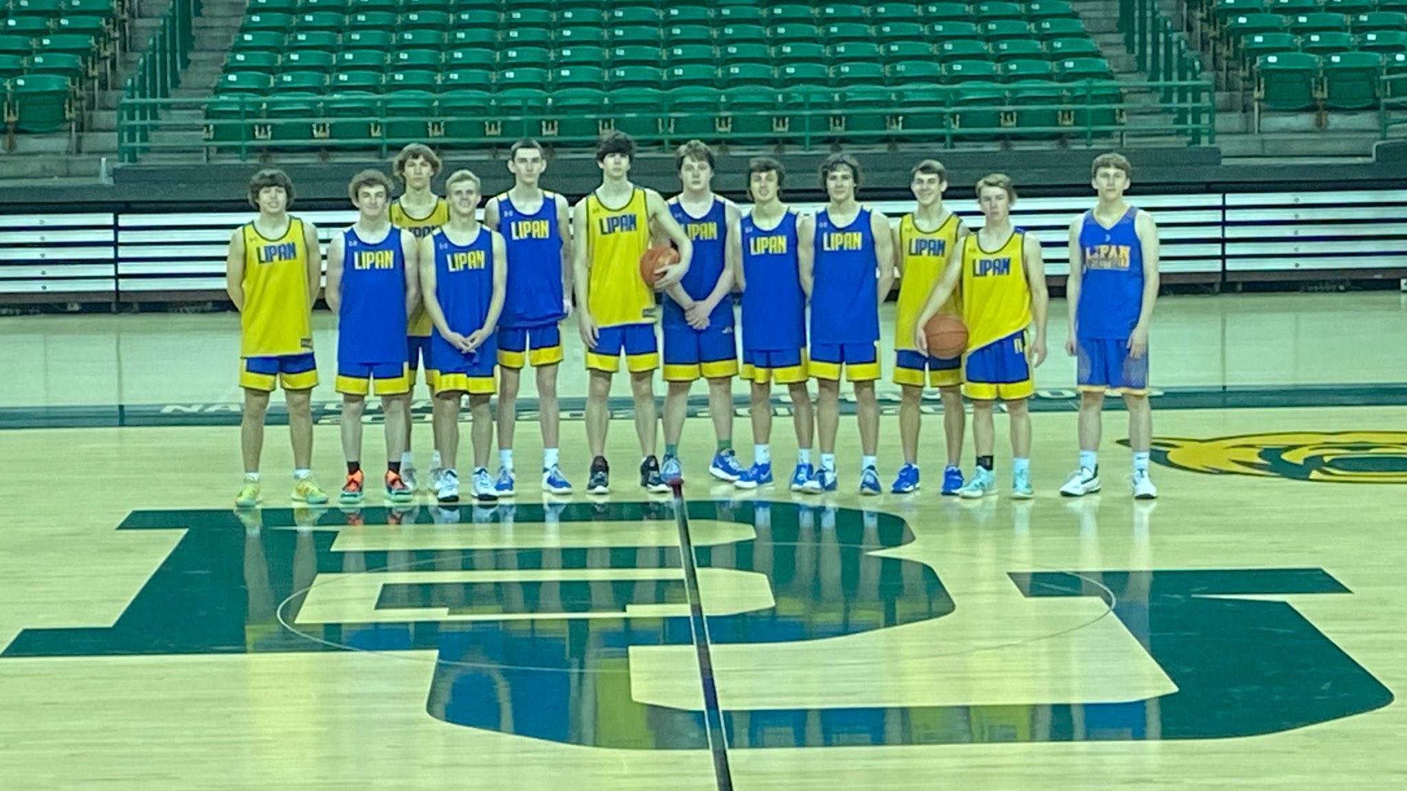 Lipan Indians Basketball (lipanhoops) / Twitter