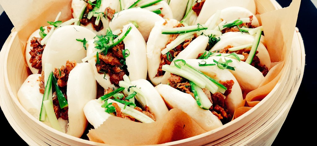 ChrisPennycott's tweet image. Some of our Chinese street food from tonights supper menu with #VEGAN chinese duck boa buns being the star of the show  @SodexoFoodDevUK @IndiesSodexo