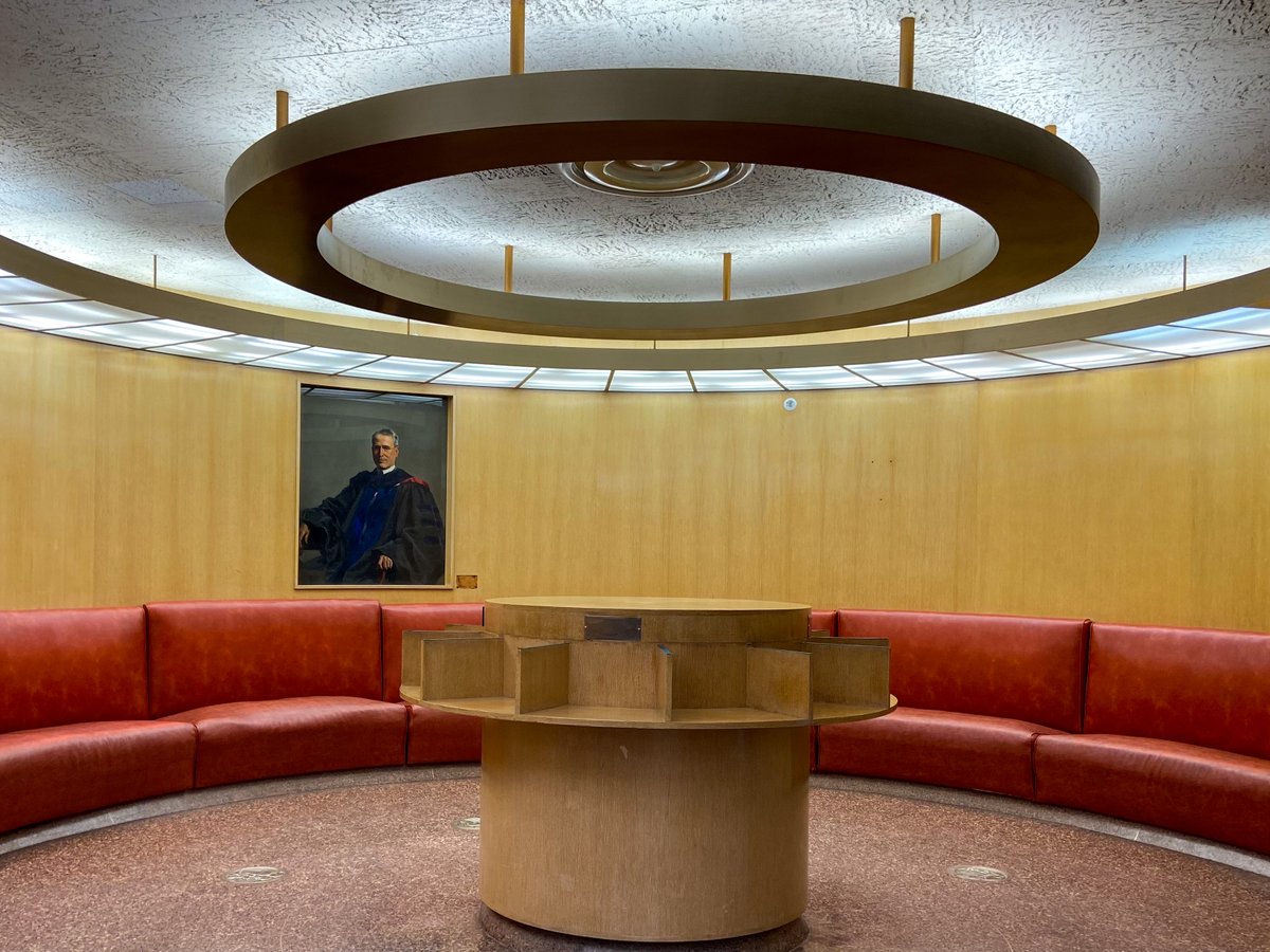 BrelsfordWSUVC's tweet photo. Call, email or stop in to learn more about the WSU Libraries and other buildings on campus that are open to the public! ๐๐ #WSU #GoCougs #HereToHelp #WednesdayWisdoms #WSULibraries https://t.co/ypo12FF554
