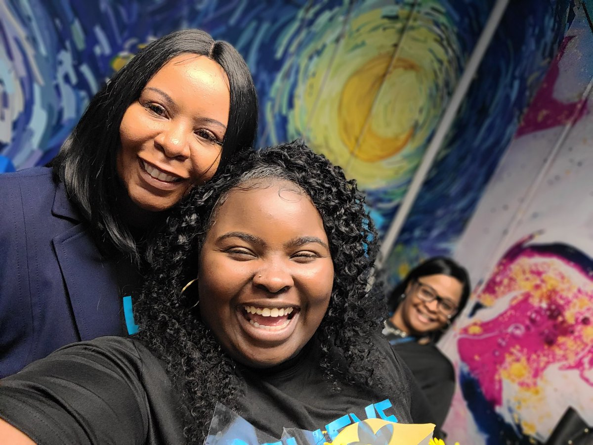 Tia Ford tweet media