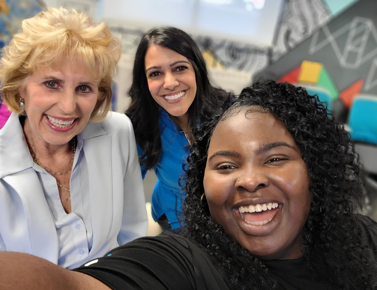 Tia Ford tweet media