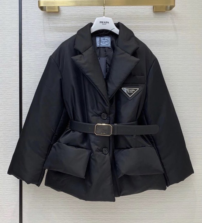 SelectOutfit's tweet photo. black prada coat https://t.co/61uYqZNG43
