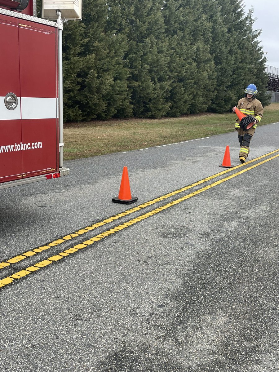 GlennFire's tweet photo. Busy day at the “Fire House” today. The Fire Tech 1 students completed their skills for Fire Ops 1 as the Fire Tech 3 students gave a Fire & Life Safety presentation. #startingthejourney #futurefirefighters #futureleaders #GHSFA https://t.co/EyJdDgNlNJ