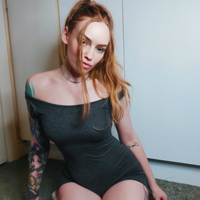 How you doin? 😈😏 https://t.co/MgDkEpFj5S