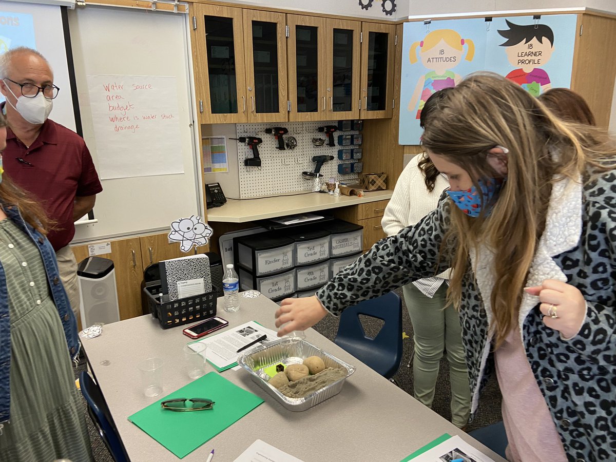 VUSDSTEM's tweet photo. Erosion experience with our K-2 @VUSDHR educators! #LearnbyDoing #NGSS #EnvironmentalScience

Facilitation by @MrsArmenta7 https://t.co/Eg2epoFcV4