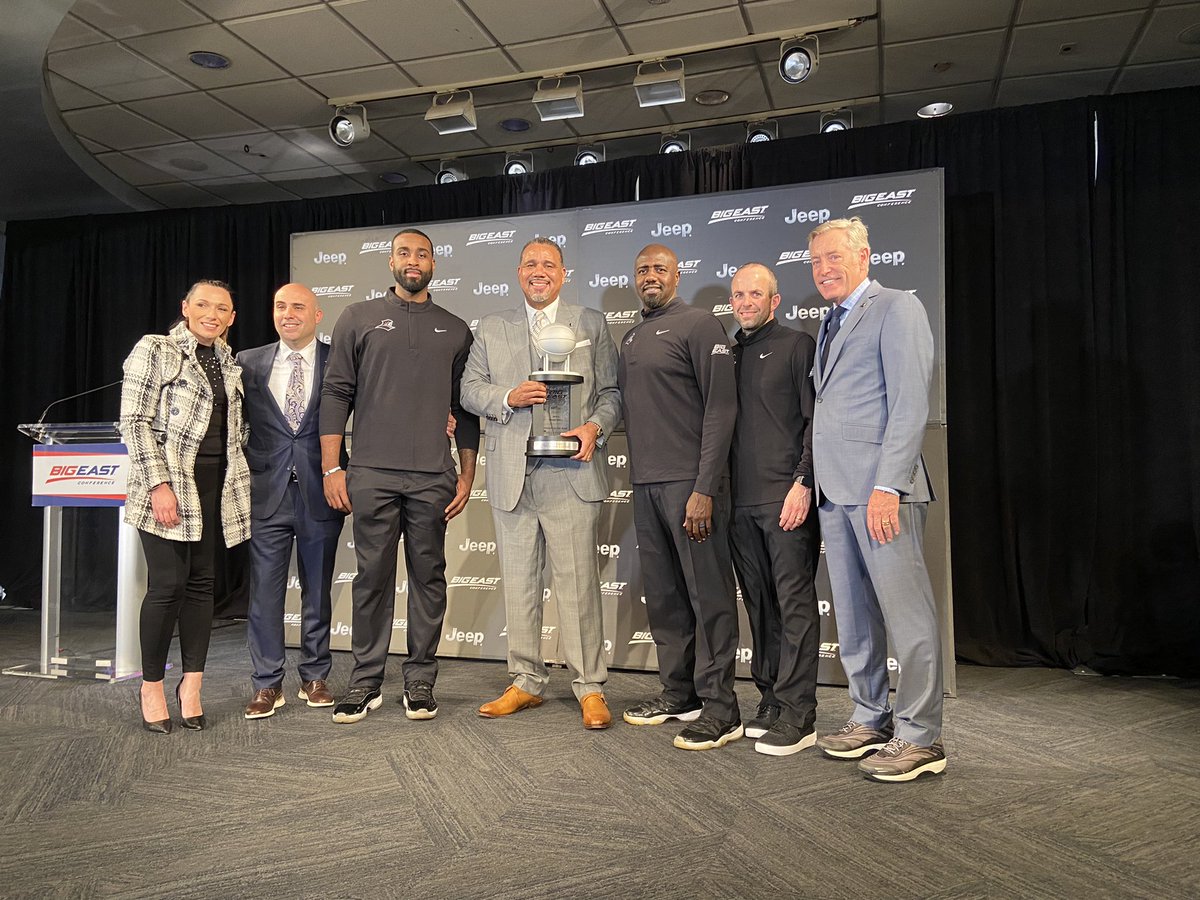 PCFriarsmbb's tweet photo. Ed Cooley became the first Friar head coach to be named Big East Coach of the Year!
# gofriars https://t.co/RKtbKVtYK7