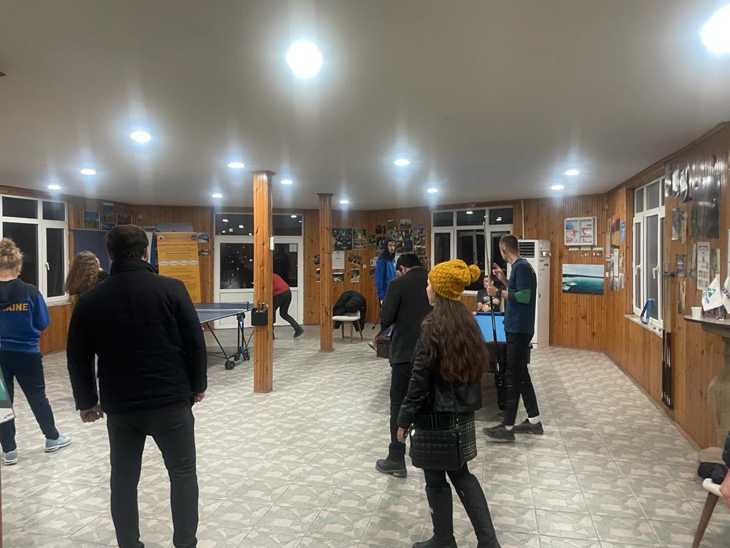 inegolakgenc's tweet photo. Savaş sebebiyle Ukrayna’ya dönemeyen, İnegöl Belediyemiz tarafından misafir edilen işitme engelli sporcuları DOSTUM tesislerimizde ziyaret ettik.

Hocaları ile görüşüp bilgi alıp her daim yanlarında olduğumuzu ilettik.

Millet olarak Her daim mazlum ve mağdurların yanındayız. 🇹🇷 https://t.co/o6BjI7wWdA