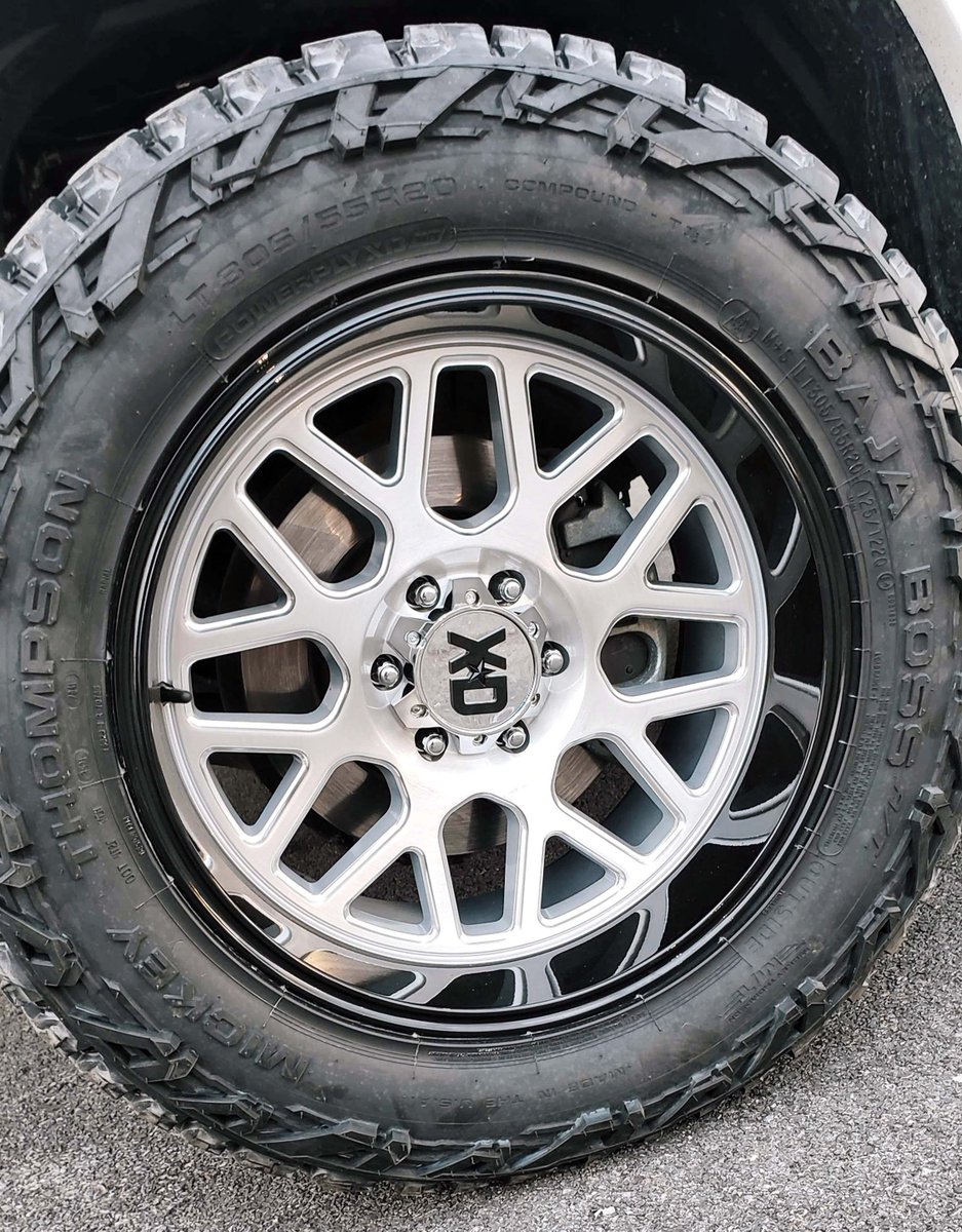 team_iu's tweet photo. 🚨 FRESH OUT OF THE SHOP 🚨
Wheel Wednesday is brought to you by a '17 Ford F150:
• XD Series XD849 Grenade 2 Brushed Milled Black Wheels
• Mickey Thompson Baja Boss AT LT305 55R20 Tires
• Rough Country 2" Lift Kit https://t.co/izaOj8Lmxc