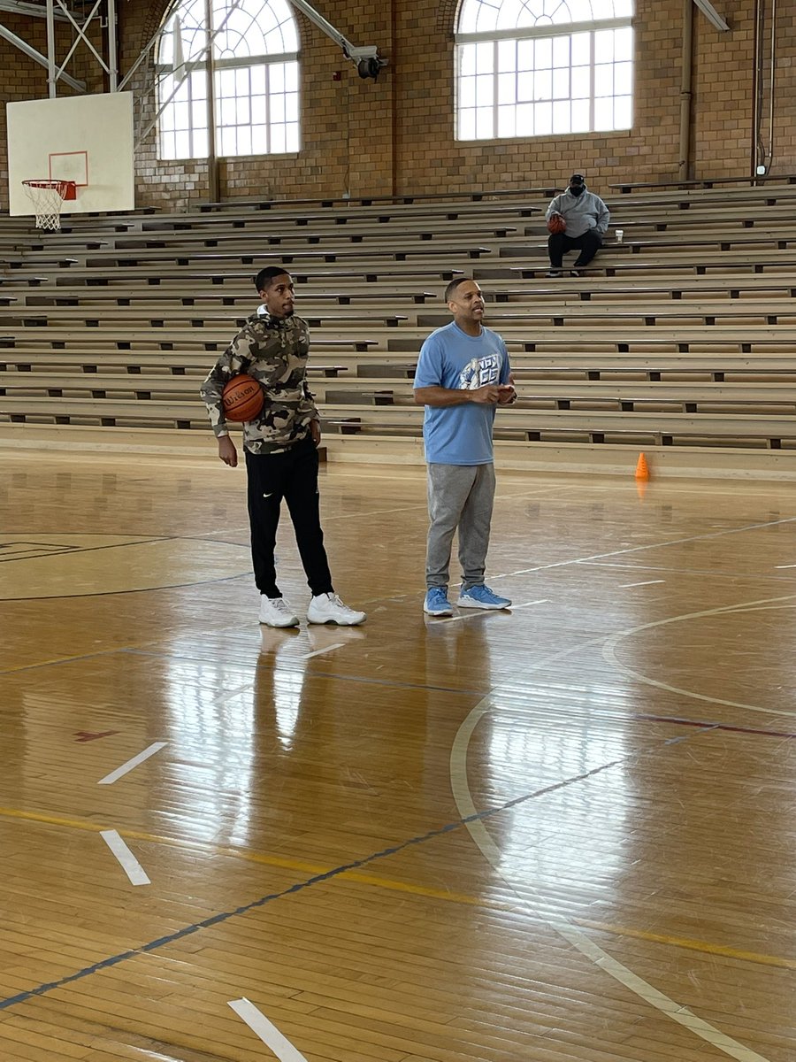 Indy ICE AAU 17U tweet media