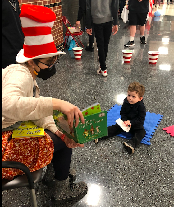 IKEactivities's tweet photo. More Dr. Seuss party pics! https://t.co/aIPKctWuKY