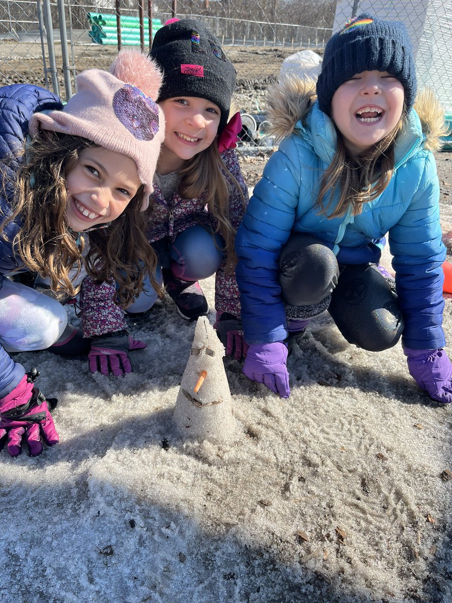 Could this be the last snowman of the winter? ☃️#LyonLearners #WeAreD34 #Room41Rocks