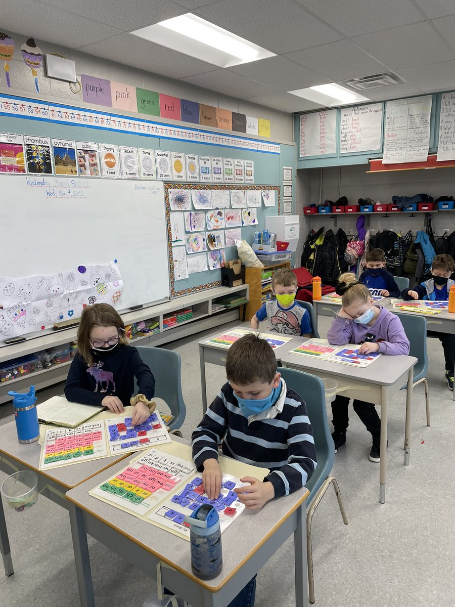 Students are loving their new word mats for playing Switch it. #scienceofreading <a href="/alcdsb/">ALCDSB</a> @alcdsbmysp