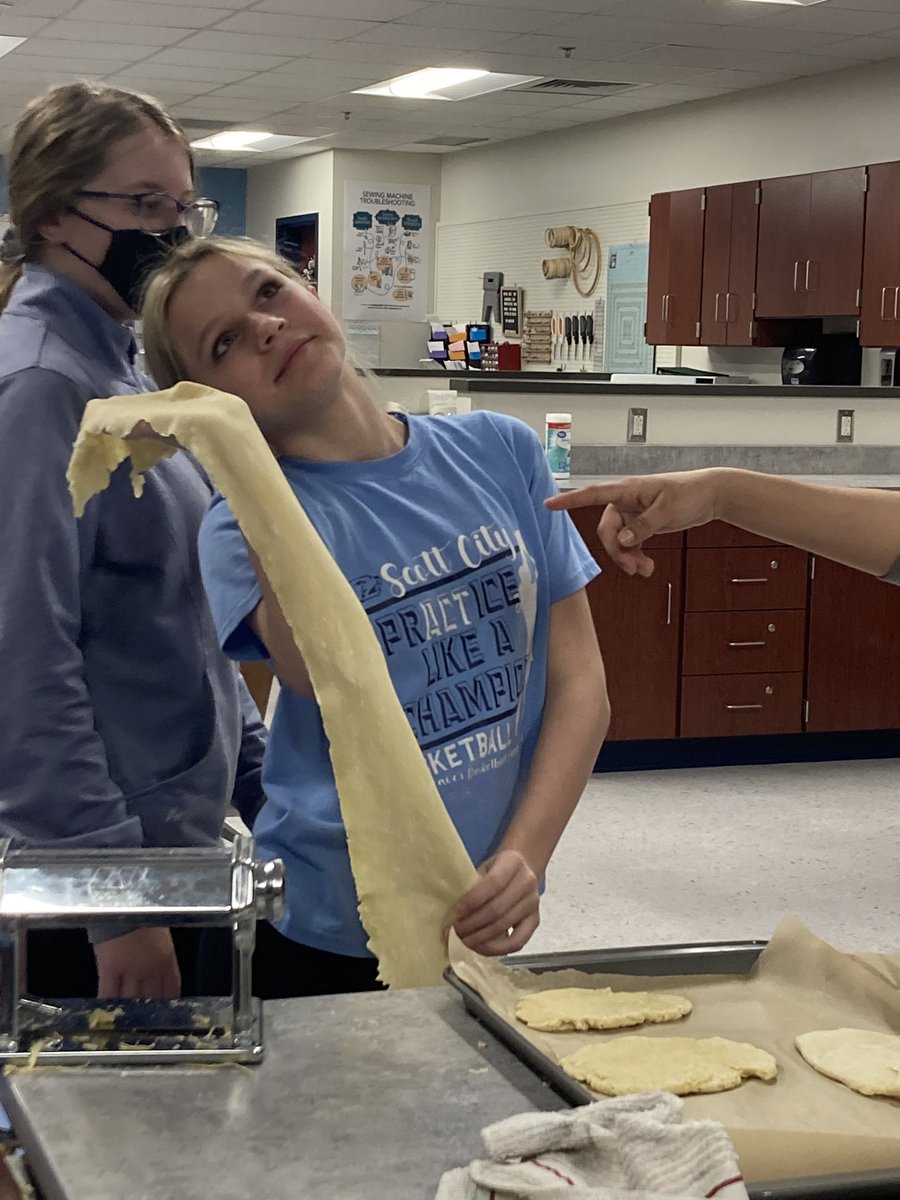 SCMS466MKough's tweet photo. @SCMS466 it’s a new school record for longest noodles!  This group managed a whopping 8’3”!!! https://t.co/PHyVmdYkvo