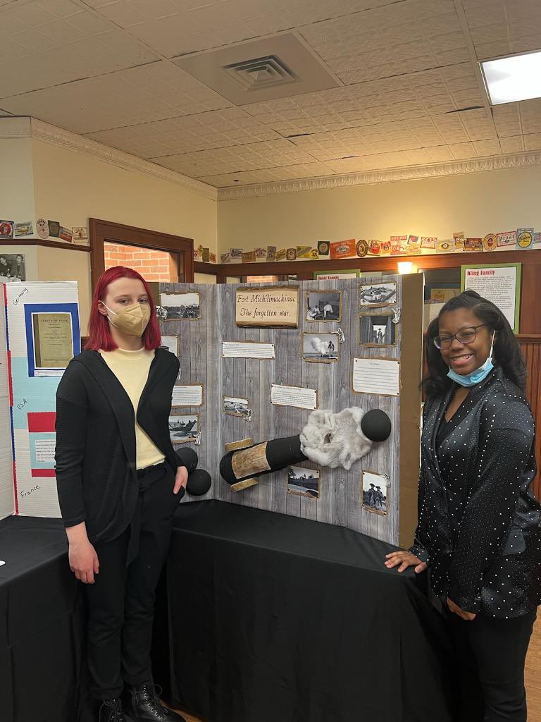 erineaton33's tweet photo. 14 of our students are moving on to the state level National History Day competition. We are so incredibly proud! #NHD #NationalHistoryDay #GreatFuturesStartRightHere #WWCSD @mslisasheppard https://t.co/vlmcaEJStc