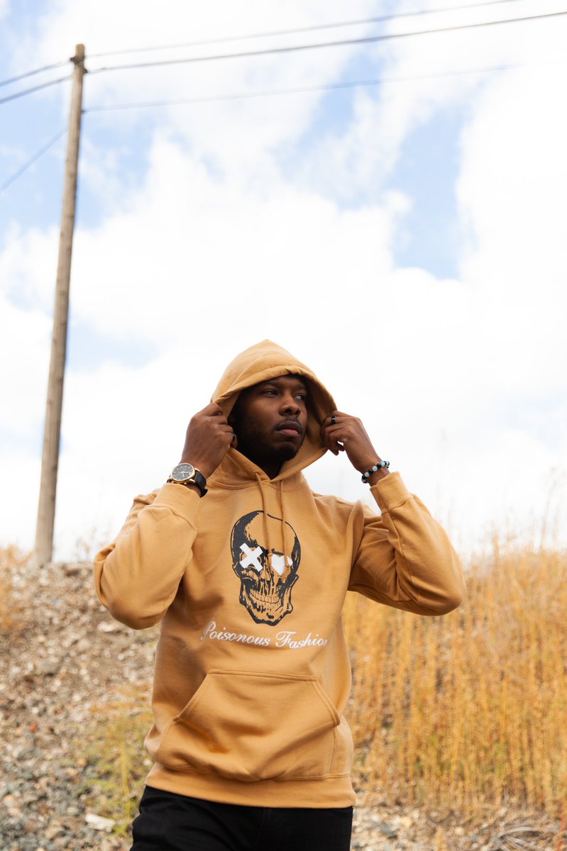 MauriceWrong's tweet photo. Follow @poisonfashionap #Poisonousfashionap #skullhoodie #fashionstyle #chicagofashion #urbanwear https://t.co/AuceEHKR5y