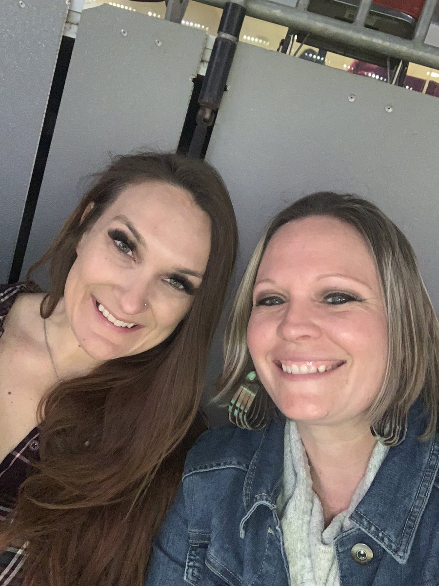 MNBellinger's tweet photo. #rodeohouston https://t.co/cZhxGAxrRf