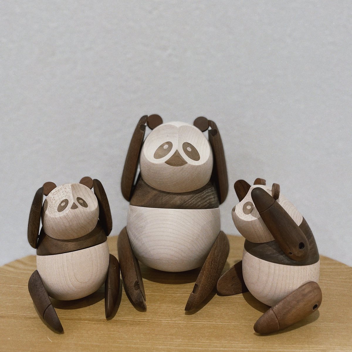 ndf_tenjin's tweet photo. 3.10 START!
SPRING FAIR

期間中、アルネヤコブセン・アーキテクトメイドの製品をご購入の方にNDFオリジナルティッシュケースをプレゼント🎁✨(数量限定)

ぜひぜひご来店ください☺️

#arnejacobsen
#architectmade
#腕時計
#プレゼント https://t.co/2UPpQSoAA3