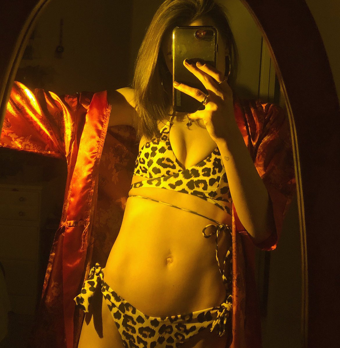 itstoreaa's tweet image. new to #nsfw twitter, not new to entertainment😈 help me out to get some exposure please😏 I follow back, link in bio😘 #onlyfans