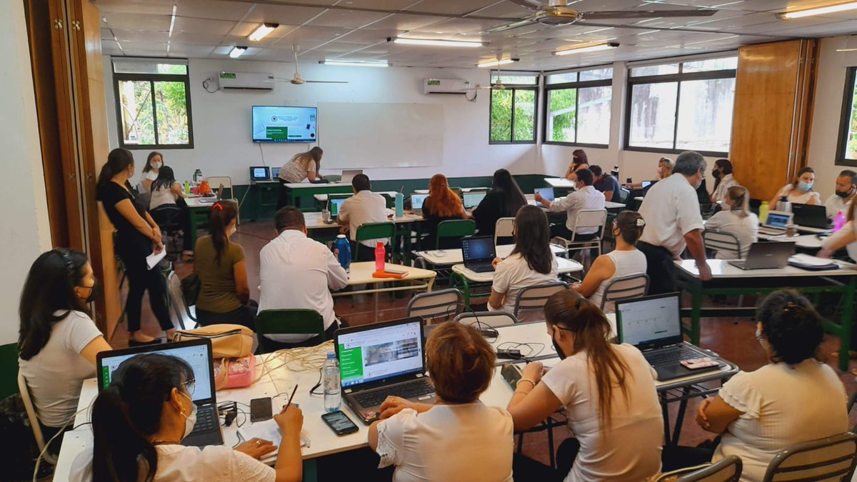 bonetti_sandra's tweet photo. Gracias colegas por la escucha atenta y la charla amena.
Tres jornadas inmersivas. ¡Seguimos!
#inmersióndigital #FormacionContinua #Capacitación https://t.co/KXNmhzVZiF