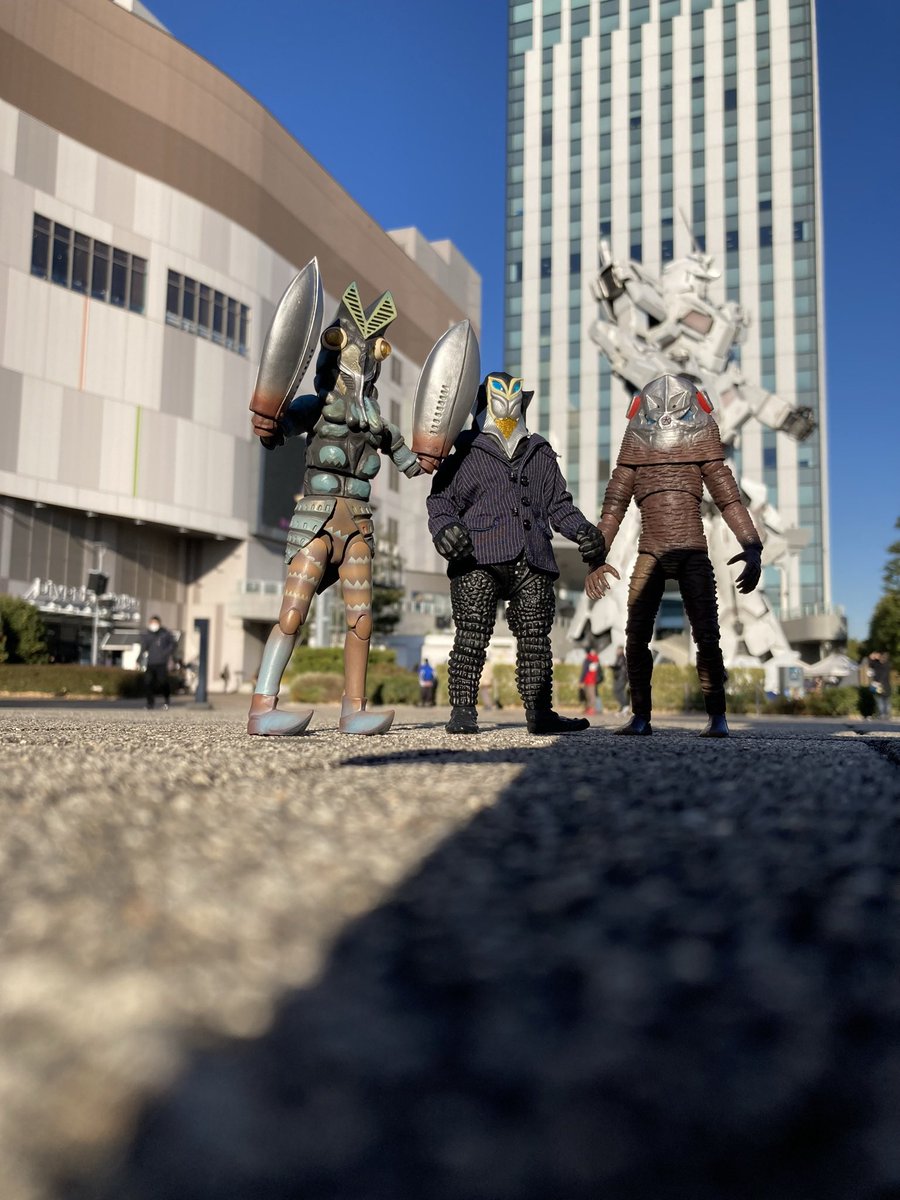 tailuper2341's tweet photo. 推しとよく旅をしたり
酒場に行ったりしてます。

#怪獣酒場
#ウルトラ推し活
#ウルトラマン https://t.co/I9Bs7wMQiu