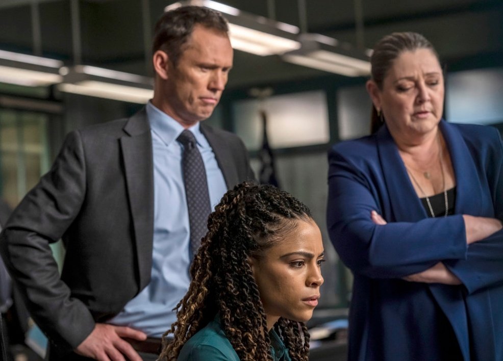 LO_Diehards's tweet photo. More with @anthonyanderson, @WickedpissaJD, @CamrynManheim and guest star @MarshaSBlake as Defense Attorney Ursula Knight. #LawAndOrder #LawAndOrder21 #FilteredLife https://t.co/D8q6l6HSPi