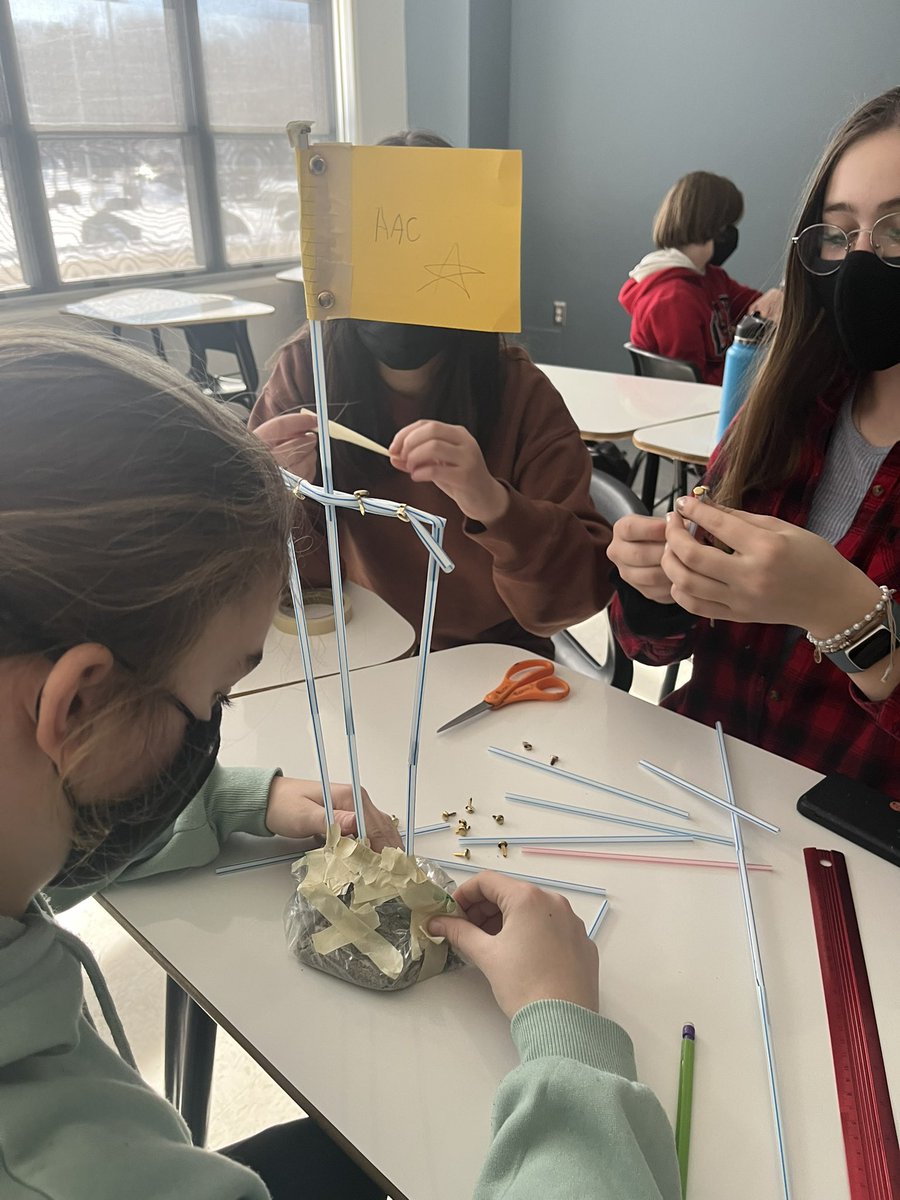 satutty's tweet photo. @natmcmaster @SSRCE_science @NQspartans We had some fun doing the same! https://t.co/JNO5t7ADCW