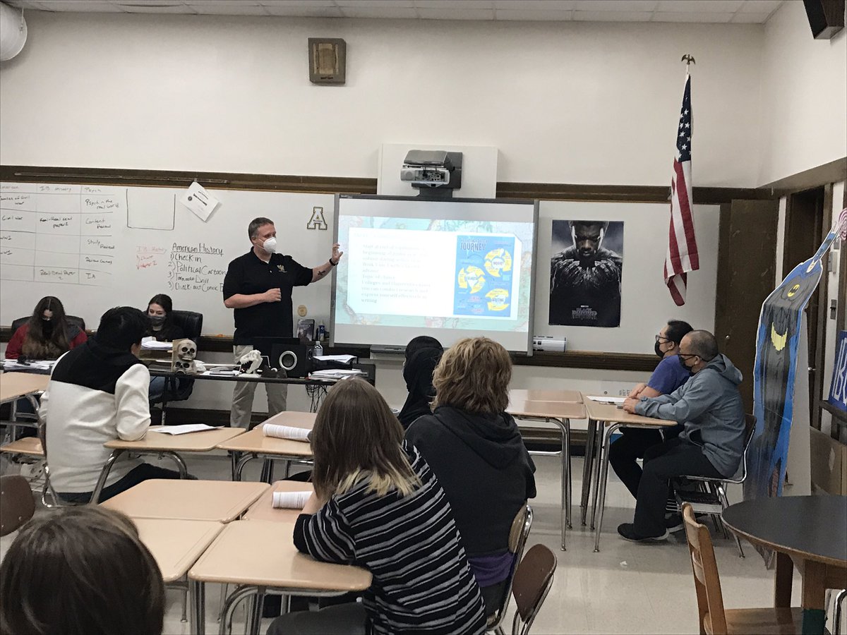 RevondaJ's tweet photo. It was a great night @WMWHS at the IB Family night! Staff and Cohort 2022 IB students shared expectations,experiences, and answered questions for each cohort about the upcoming 2022-2023 school year.  It is a great time to be part of IB!  @Coach_PStokes @HelenaMThomas @dailrg https://t.co/ElESaIp8GX