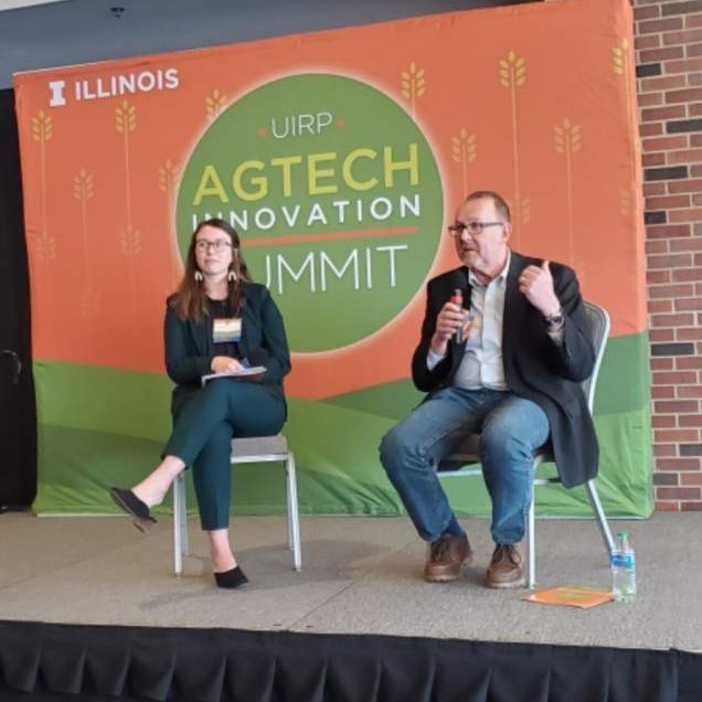 UIResearchPark's tweet photo. Dennis Beard, #agtech investor with @SerraVentures, on why it's "magic" when early-stage #startups have paying customers: "I like to see businesses that are born of a need rather than 'I invented this and now I need someone to buy it.'"

#agtech22 #chambana #UIRP https://t.co/AGtlqRY0dZ