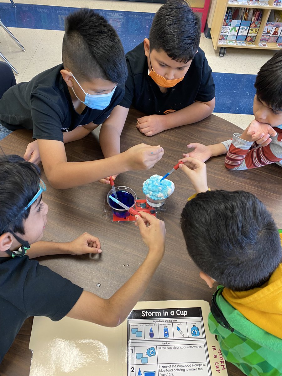 haleyfreeman22's tweet image. We’re learning about weather this week! Today’s science experiment demonstrated how water droplets accumulate &amp;amp; when they get too heavy to stay suspended in the cloud, they fall to the Earth as rain. ☔️ #LifeinALE @NISDGlenoaks
