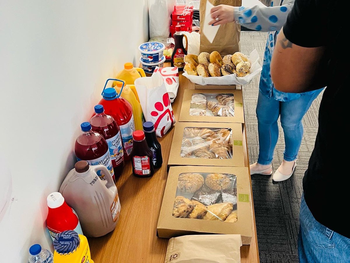 Amy Rogers Ivey tweet media