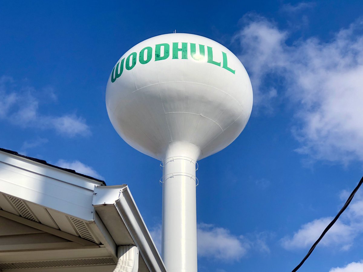 matthewlwheaton's tweet photo. I’m in Greenman country. Stay tuned for my upcoming stories about @RidgewoodBaseb1 and Ridgewood’s softball squad. https://t.co/OdxxkOH7iL