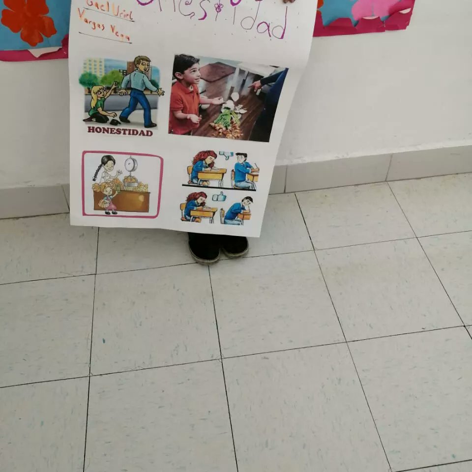GBambinello's tweet photo. Campo formativo: Desarrollo Personal y Social.
Objetivo: Fomentar el valor de la honestidad.😊��😍
#HonestidadyCompromiso 😊😉 https://t.co/CwyT4NRhva