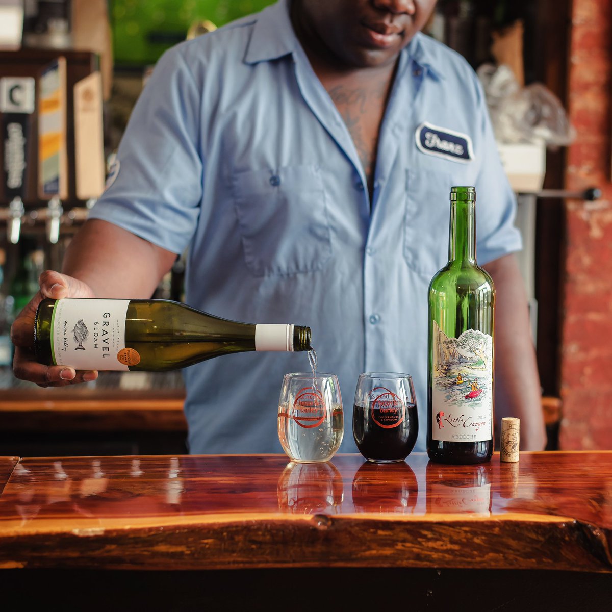 Bean_Barley's tweet photo. Happy Wine Wednesday! Join us tonight for 1/2 Off Wine Bottles 3pm - Close. March Wine Features:
⠀
Domaine de Couron - Little Canyon Ardèche
Rhone, France - 2019
50% Grenache + 50% Syrah

Gravel &amp; Loam Sauvignon Blanc
Marlborough, New Zealand - 2021
100% Sauvignon Blanc https://t.co/CnQyln1vkB