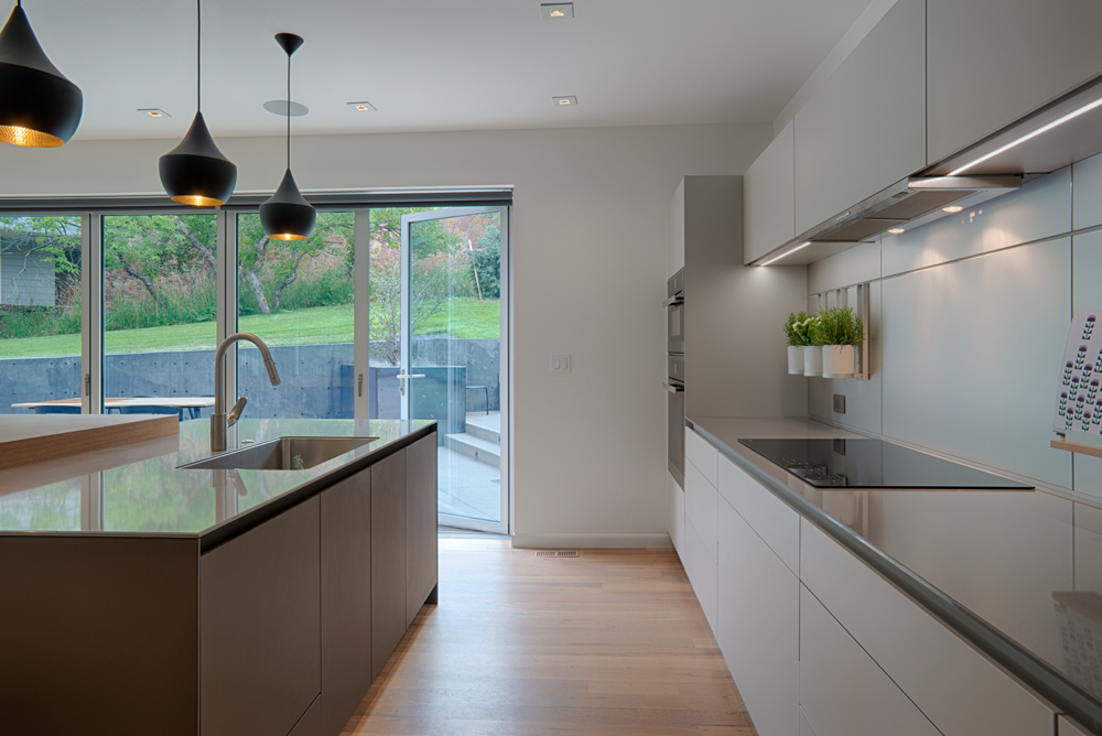 Ready to create a #kitchen using German engineering? <a href="/KitchenDist/">Kitchen Distributors</a> has you covered. 

See more: bit.ly/37jJXtl