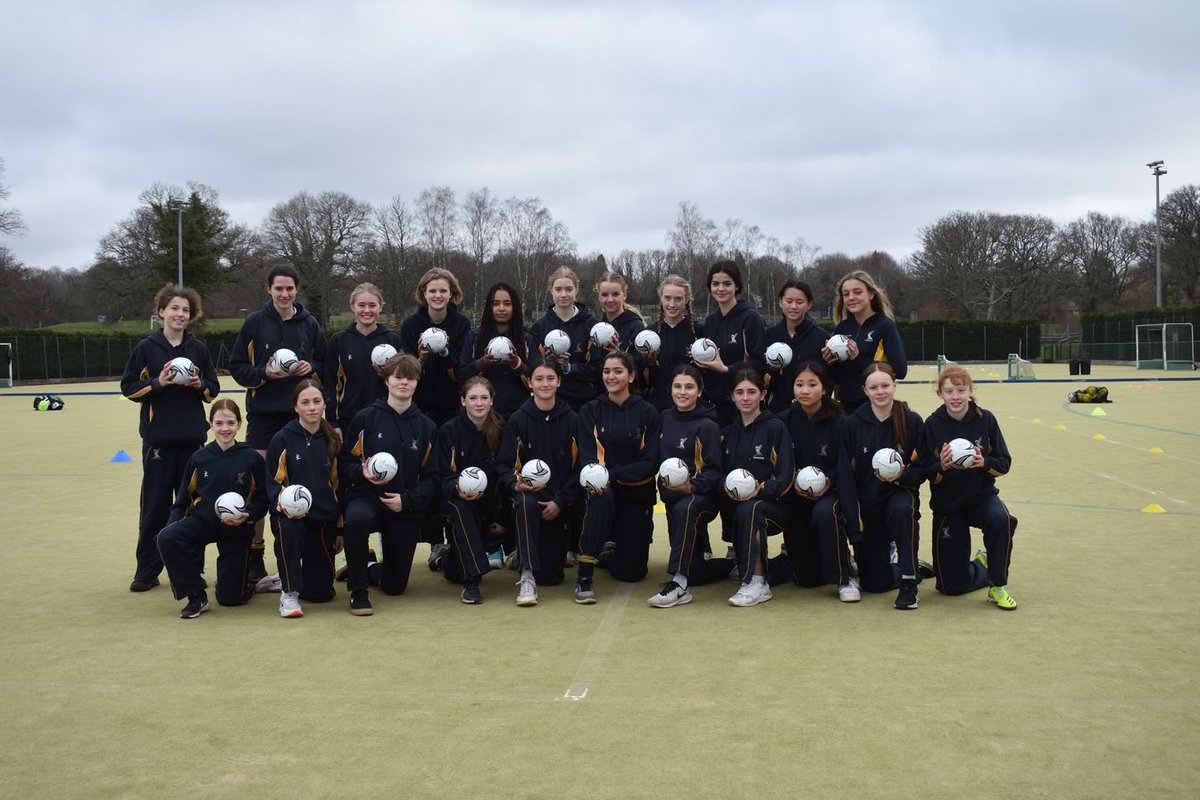 ArdinglyCollege's tweet photo. These footballers were incredible today helping out at 'The Biggest Ever Football Session' organising and training 240 girls from local schools. #LetGirlsPlay @ArdinglySport #ArdinglyIWD #betterneverstops https://t.co/NQcnxZDRxQ