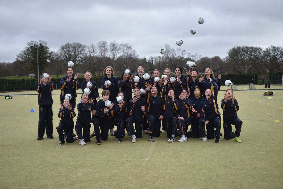 ArdinglyCollege's tweet photo. These footballers were incredible today helping out at 'The Biggest Ever Football Session' organising and training 240 girls from local schools. #LetGirlsPlay @ArdinglySport #ArdinglyIWD #betterneverstops https://t.co/NQcnxZDRxQ