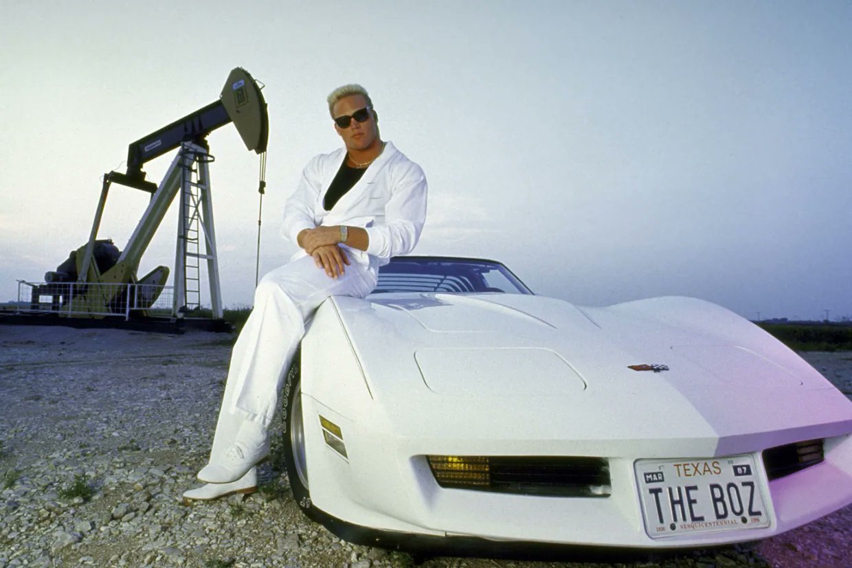Happy birthday to Brian Bosworth!

Where does \"The Boz\" land on your top 10 list of football villains? 