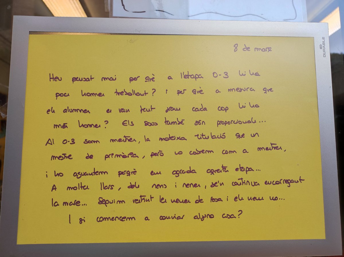 Reflexió de les mestres de l'escola bressol del meu fill en motiu del #8M💪💜 "Heu pensat per què a l'etapa 0-3 hi ha pocs homes treballant?I per què a mesura que els alumnes es van fent grans cada cop hi ha + homes? Els sous també són proporcionals.. " #El03existeix #DiadelaDona