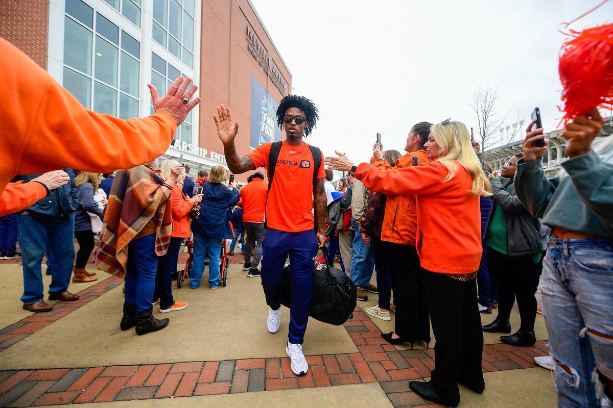 Auburn Basketball tweet media